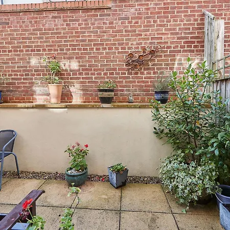 Host & - The Eskape Whitby