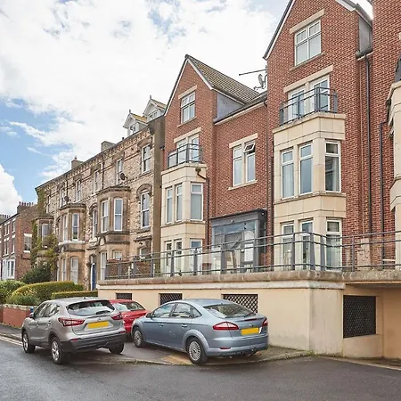 Host & - The Eskape Whitby